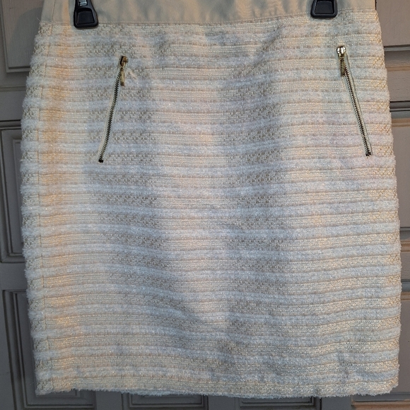 Love 21 Tweedy Skirt SzM Zip Back Vanilla/Creme Color Stripes Zip Pockets - Picture 2 of 8
